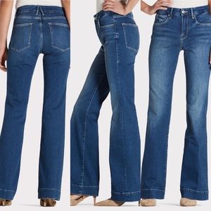 Good American Good Flare Jean. Sz 6/28. Worn once